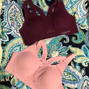 Victoria’s Sport High Support Set